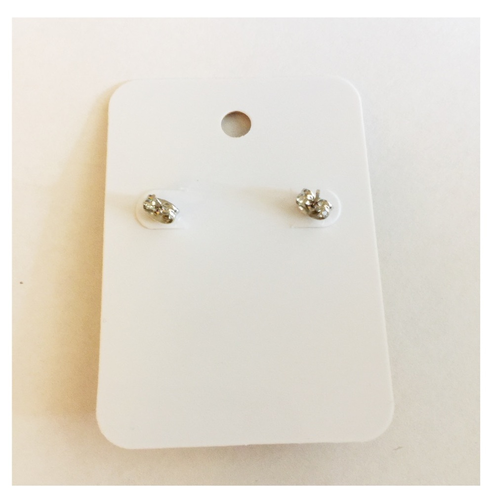 Summer Pineapple Ear Studs. New!!!! 🍍 - Picture 2 of 3